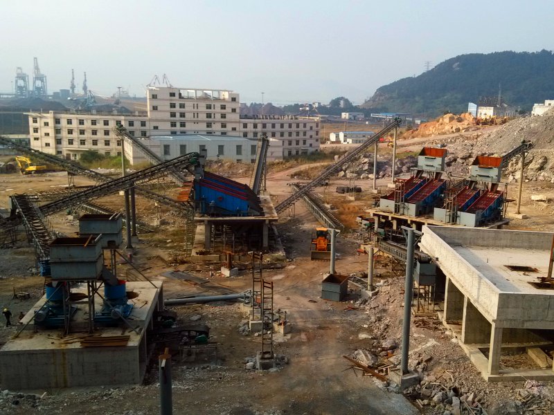 破碎篩分場(chǎng)地