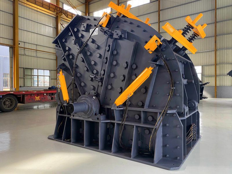 反擊式破碎機(jī)